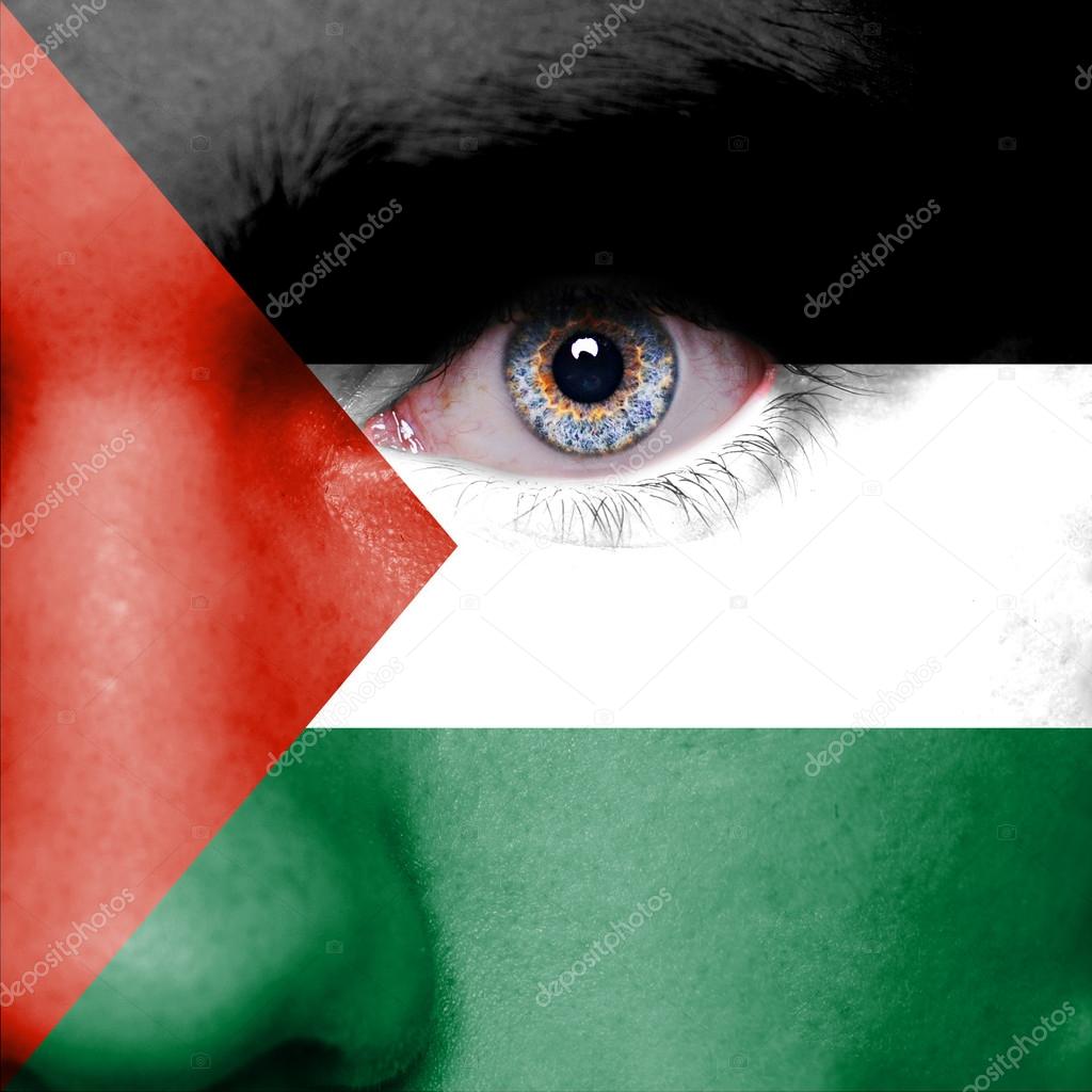 Palestine flag painted on face