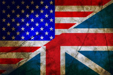 grunge arka plan üzerinde birlikte ABD ve İngiltere bayrağı