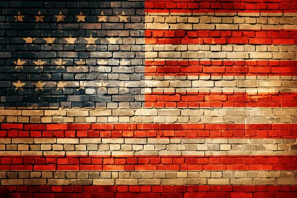 Flag of USA painted on an old brick wall — ストック写真