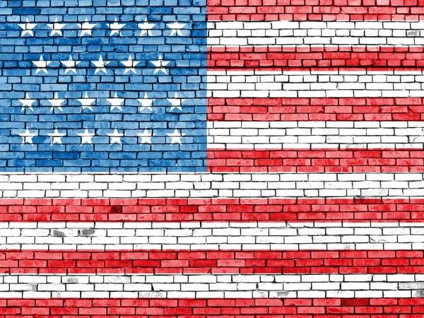 미국의 국기는 오래 된 벽돌 벽에 그려진 — 스톡 사진