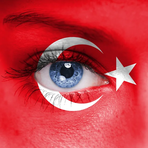 Σημαία της Τουρκίας στο πρόσωπό του γυναίκα — Φωτογραφία Αρχείου
