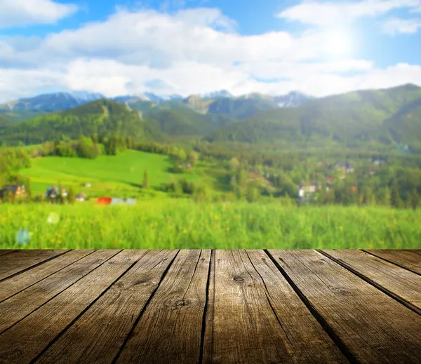 Fondo de verano con mesa vacía Fotos de stock