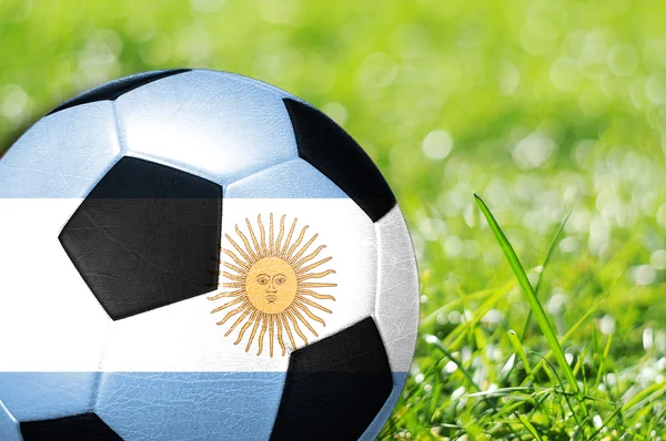 Bola de futebol com bandeira da Argentina — Fotografia de Stock