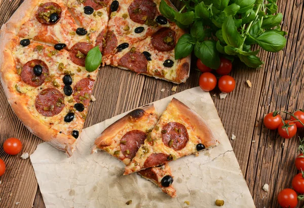 Pizza — Stockfoto