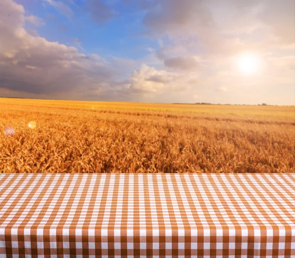 Empty table Stock Photo by ©kwasny222 28679283
