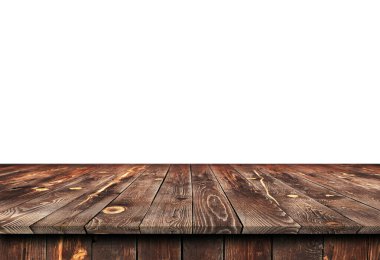 Boş tahta masa arkaplanı beyaz arkaplanda izole edildi