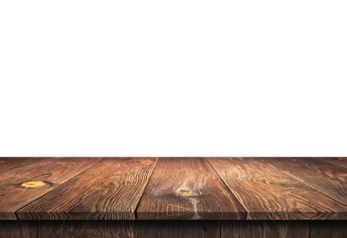 Boş tahta masa arkaplanı beyaz arkaplanda izole edildi