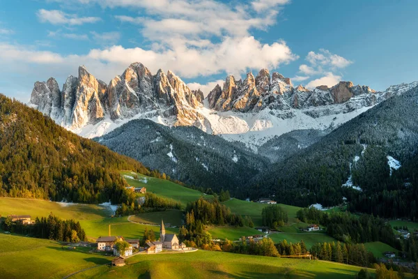 Piękny Krajobraz Włoskich Dolomitów Santa Magdalena — Zdjęcie stockowe