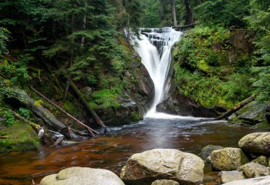 Dağlarda şelale - Szklarki şelalesi - Szklarska Poreba - Polonya