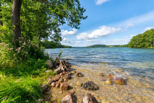 Vacker Sommardag Över Sjön — Stockfoto