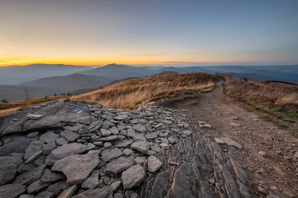 Vackert Landskap Berg Solnedgången Bieszczady Polen Stockbild