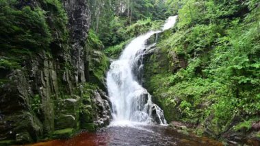 Dağlarda şelale - Kamienczyka şelalesi - Szklarska Poreba - Polonya