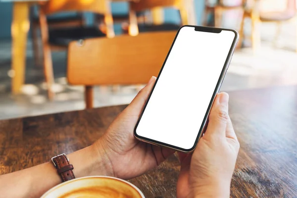 Mockup Bild Einer Frau Mit Schwarzem Handy Mit Leerem Bildschirm — Stockfoto