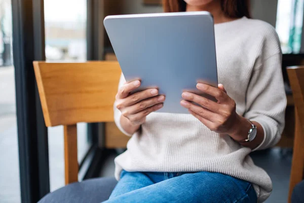 Closeup Image Woman Holding Using Digital Tablet —  Fotos de Stock