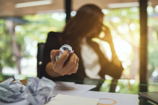 Businesswoman Get Stressed Screwed Papers Laptop Table While Having Problem — Stock Photo, Image