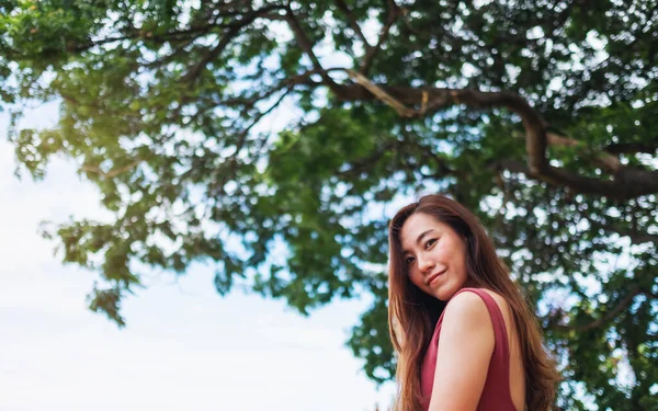 Beautiful Young Asian Woman Outdoors Blue Sky Background — Stok fotoğraf