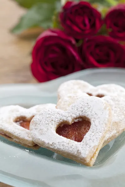 Shortbread hearts and roses — Stock Photo, Image