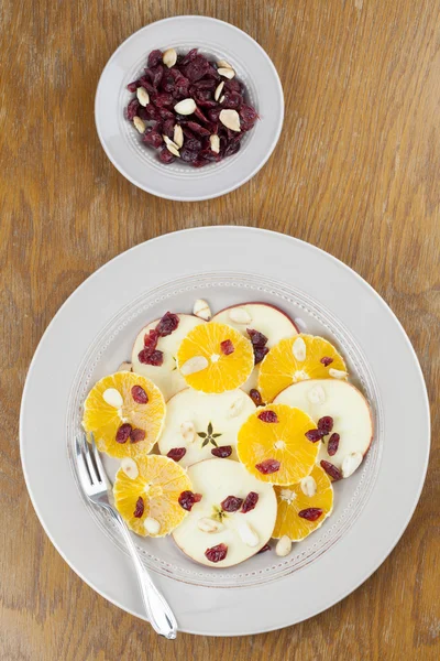 Ensalada de naranja y manzana — Foto de Stock