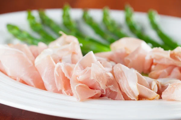 Prosciutto en asperges — Stockfoto