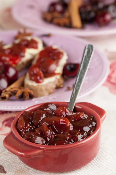 Pikantní cherry jam — Stock fotografie