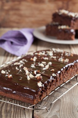 zencefilli kek çikolata ve fındık