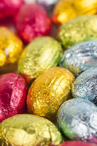 Chocolate eggs background — Stock Photo, Image