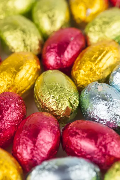 チョコレートの卵の背景 — ストック写真