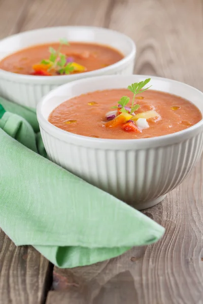 Gazpacho w kręgle — Zdjęcie stockowe