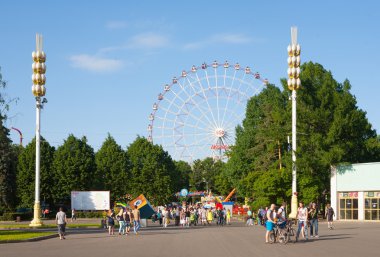 insanlar VDKNh Fuar Merkezi, Moskova yürüyüş