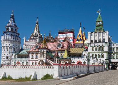 Moskova kremlin. Yaz.