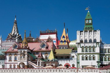 Moskova Kremlin mavi gökyüzü karşı