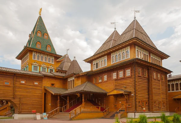 Palacio del zar ruso Alexey Mikhailovich en Kolomenskoye — Foto de Stock