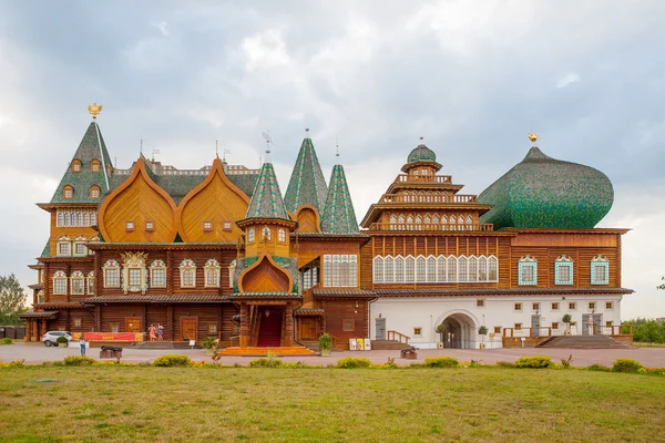 在莫斯科的俄罗斯沙皇阿列克谢哈伊洛维奇的宫殿 — 图库照片