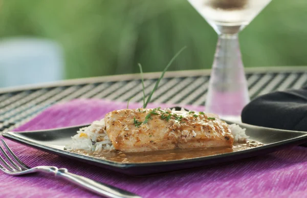 Salmón con arroz —  Fotos de Stock