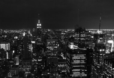 Midtown Manhattan'ın siyah beyaz geceleri