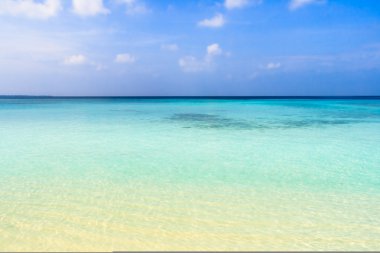 turkuaz mavi okyanus