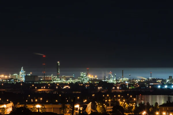 Industry iluminated at night — Stock Photo, Image