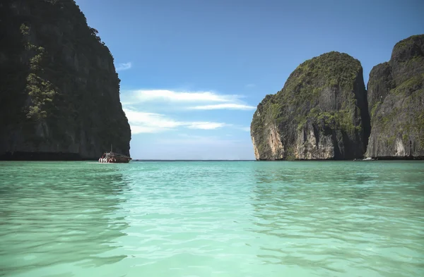 Maya Bay em Phi Phi Islands. Tailândia — Fotografia de Stock