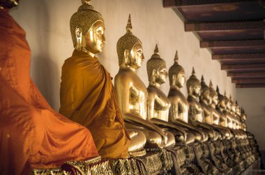 ına kürek wat arun Bangkok, Tayland, Buda heykelleri.