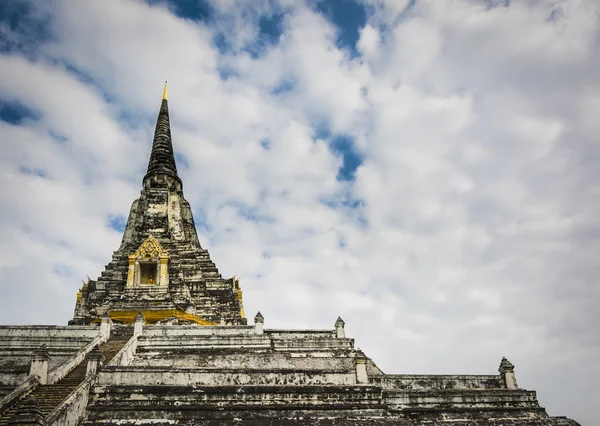 Templo de Wat Phu Khao Thong, Ayutthaya Tailandia . —  Fotos de Stock