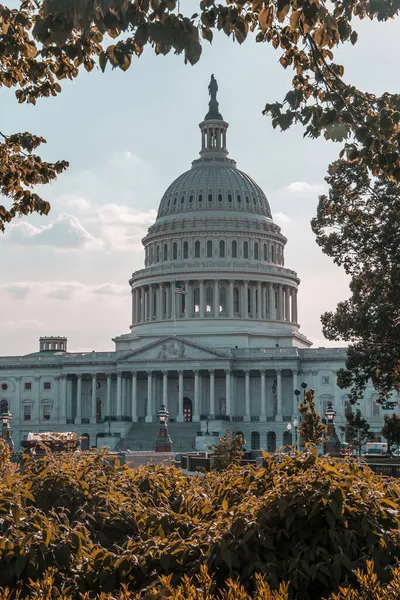 Capitolio de los Estados Unidos, verde azulado y naranja —  Fotos de Stock