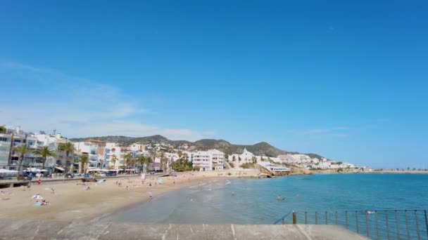 POV view towards an open space of San Sebastian beach in Sitges, Costa Dorada, Spain — 图库视频影像