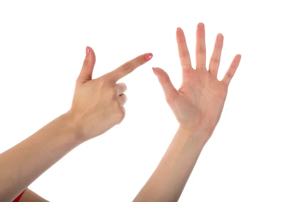 Mani femminili che mostrano sette dita isolate su sfondo bianco — Foto Stock