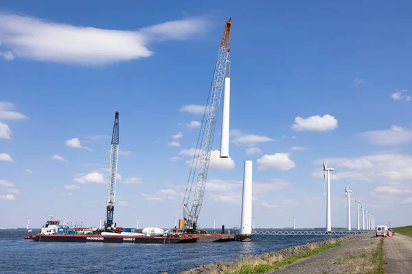 Lelystad Nederländerna April 2022 Kranfartyg Och Leveransfartyg Drift Med Rivning — Stockfoto