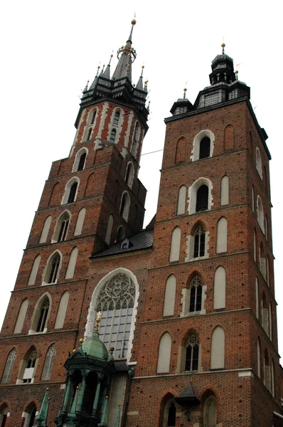 Basilika St. Marien in Krakau, Polen — Stockfoto