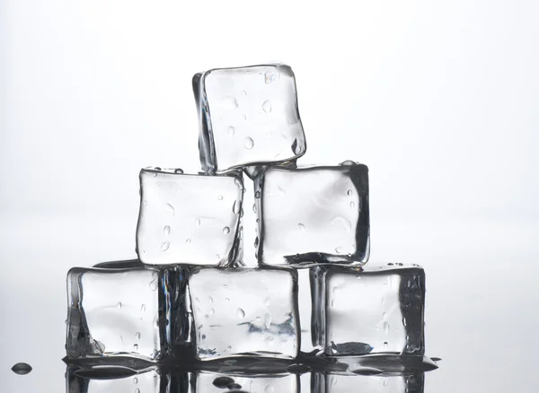 Ice cubes — Stock Photo, Image