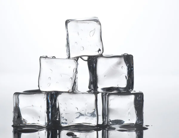 Ice cubes — Stock Photo, Image