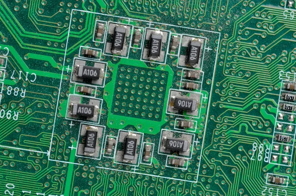 Mikrochip auf Motherboard integriert — Stockfoto