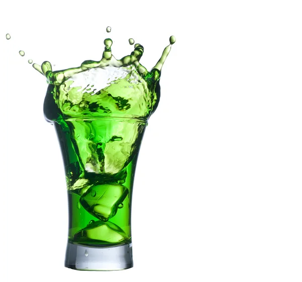 Green alcohol cocktail set with splash on white — Fotografia de Stock