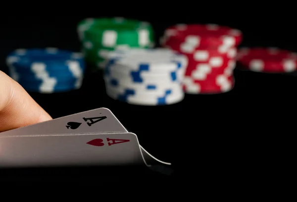 Покер тузы в руке — стоковое фото
